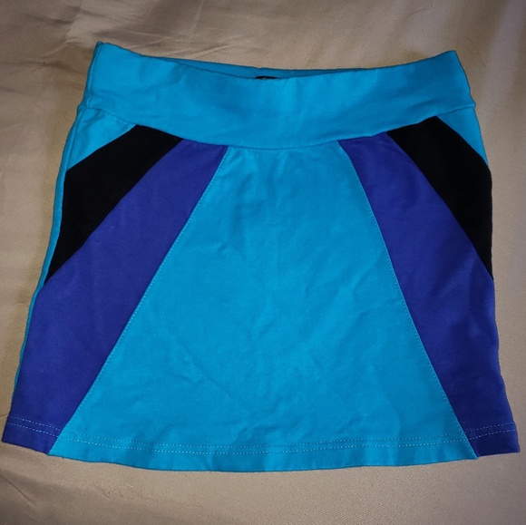 Sexy mini skirt - Picture 2 of 2